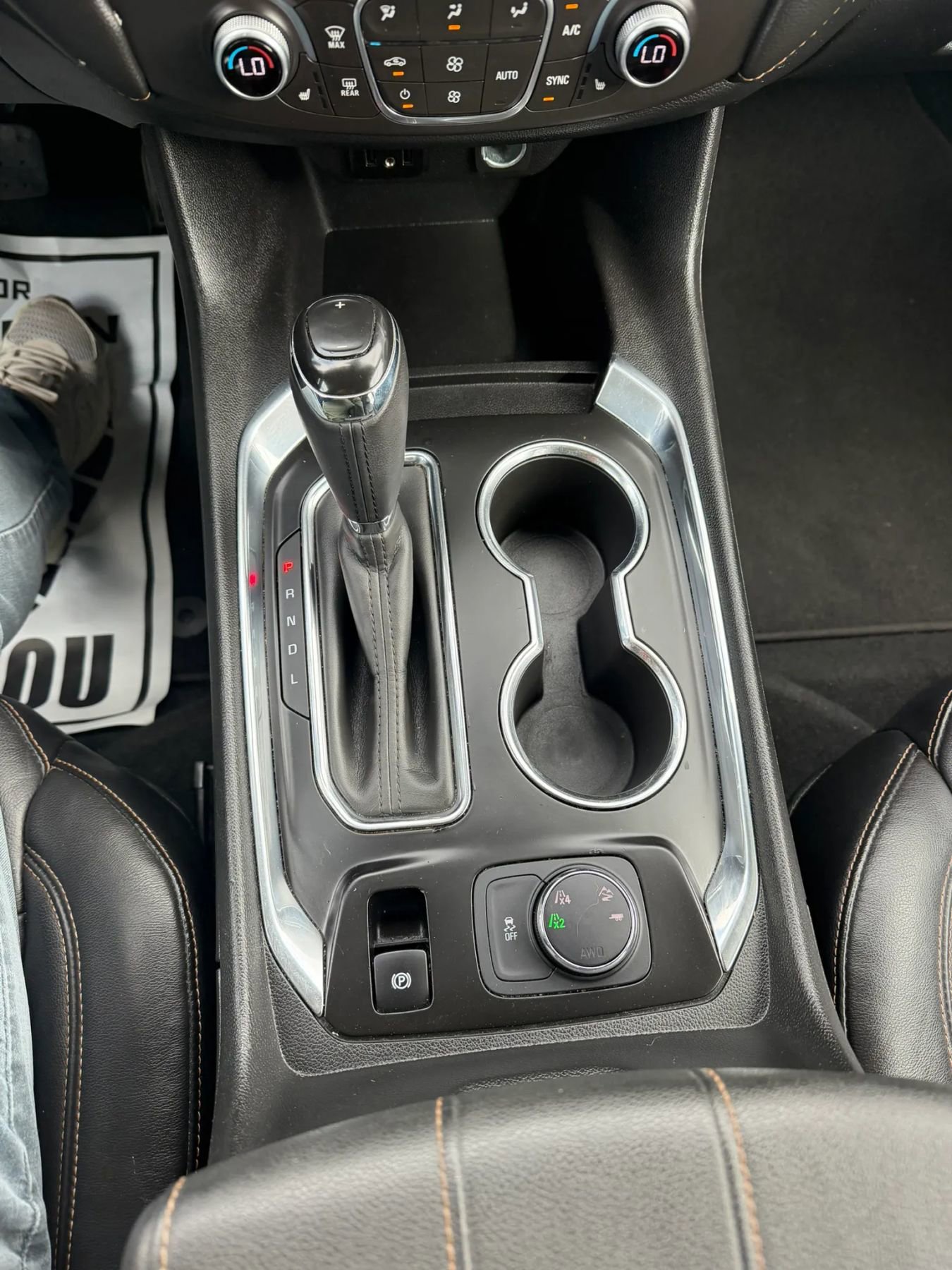 Used 2018 Chevrolet Traverse LT image 17