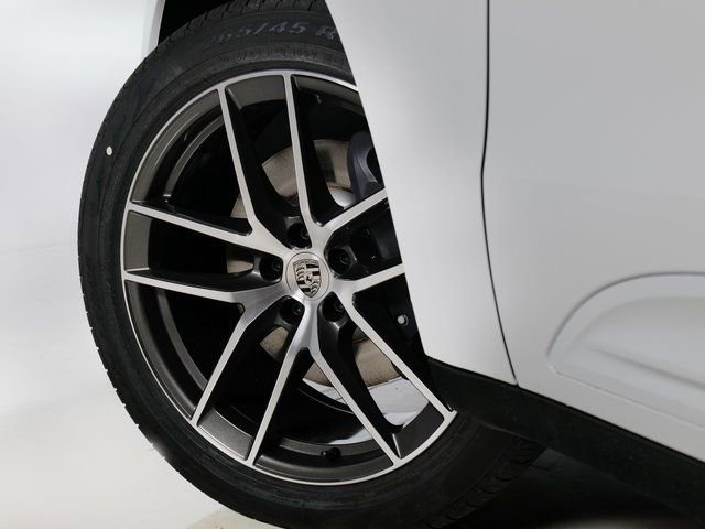 New 2026 Porsche Macan image 33