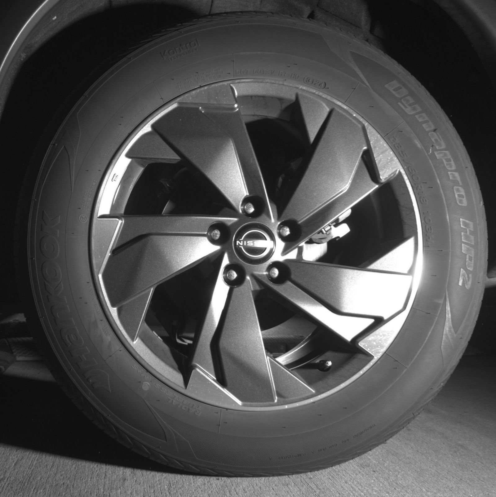 Used 2025 Nissan Rogue SV AWD/4WD image 17