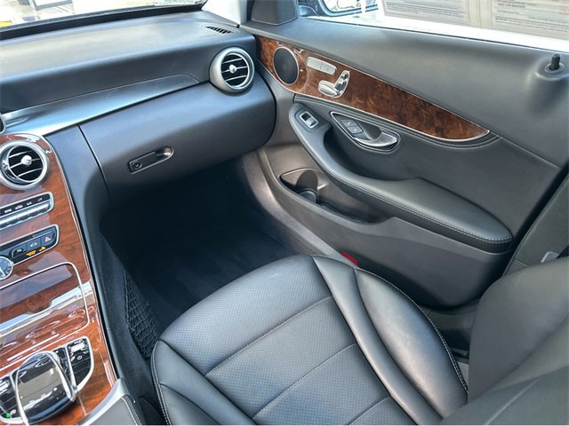 Used 2015 Mercedes-Benz C 300 4MATIC Sedan image 13