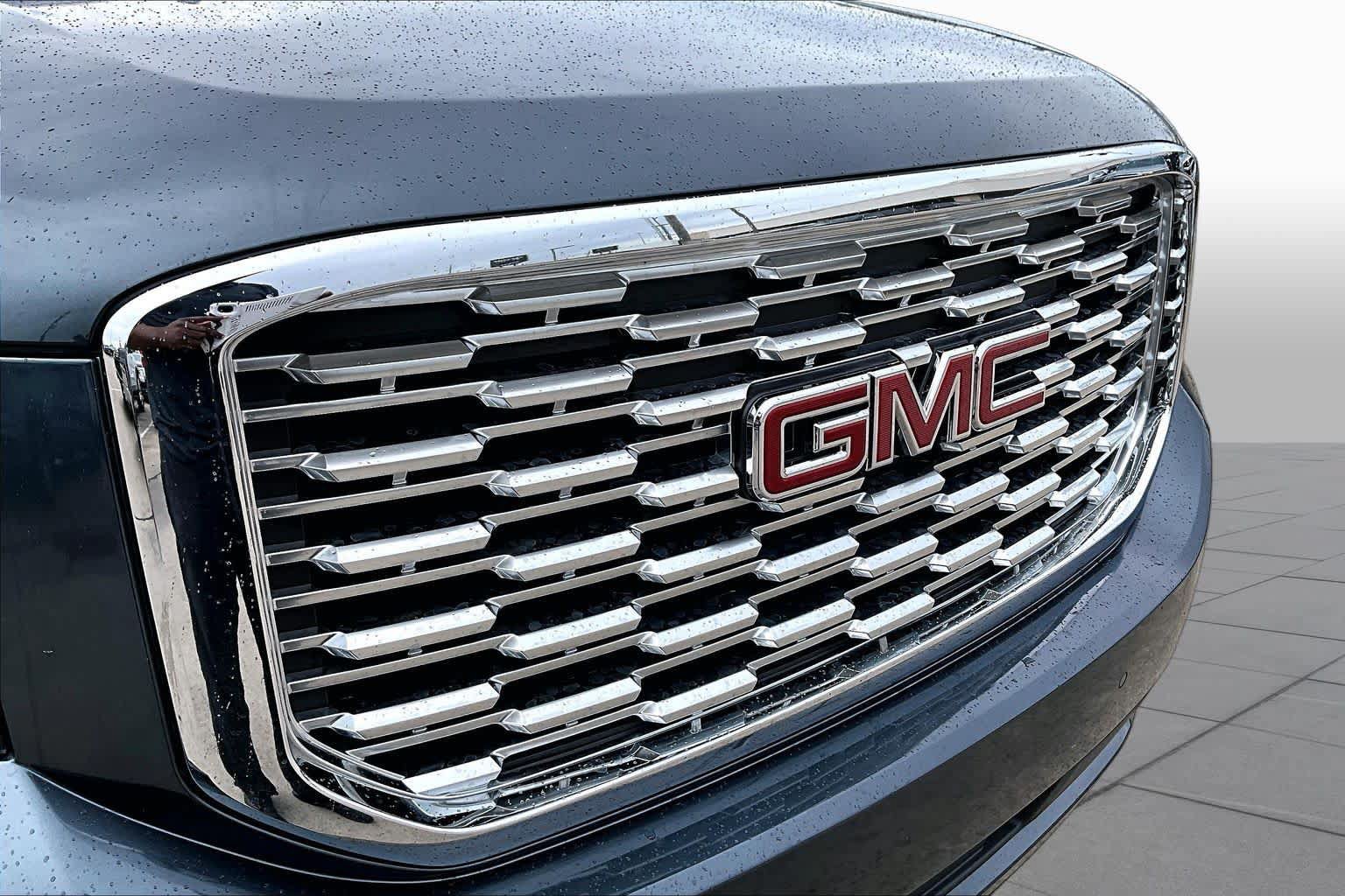 Used 2019 GMC Yukon Denali w/ Denali Ultimate Package RWD image 30