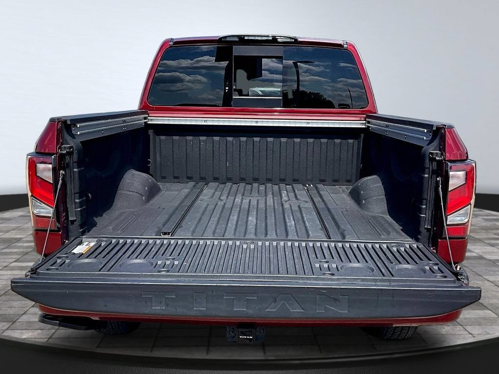 Used 2021 Nissan Titan SL w/ Moonroof Package AWD/4WD image 9