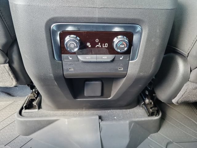 Used 2026 Chevrolet Suburban RST w/ Comfort Package RWD image 17