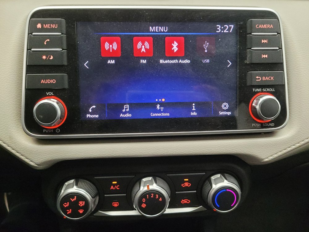 Used 2021 Nissan Versa SV FWD image 25