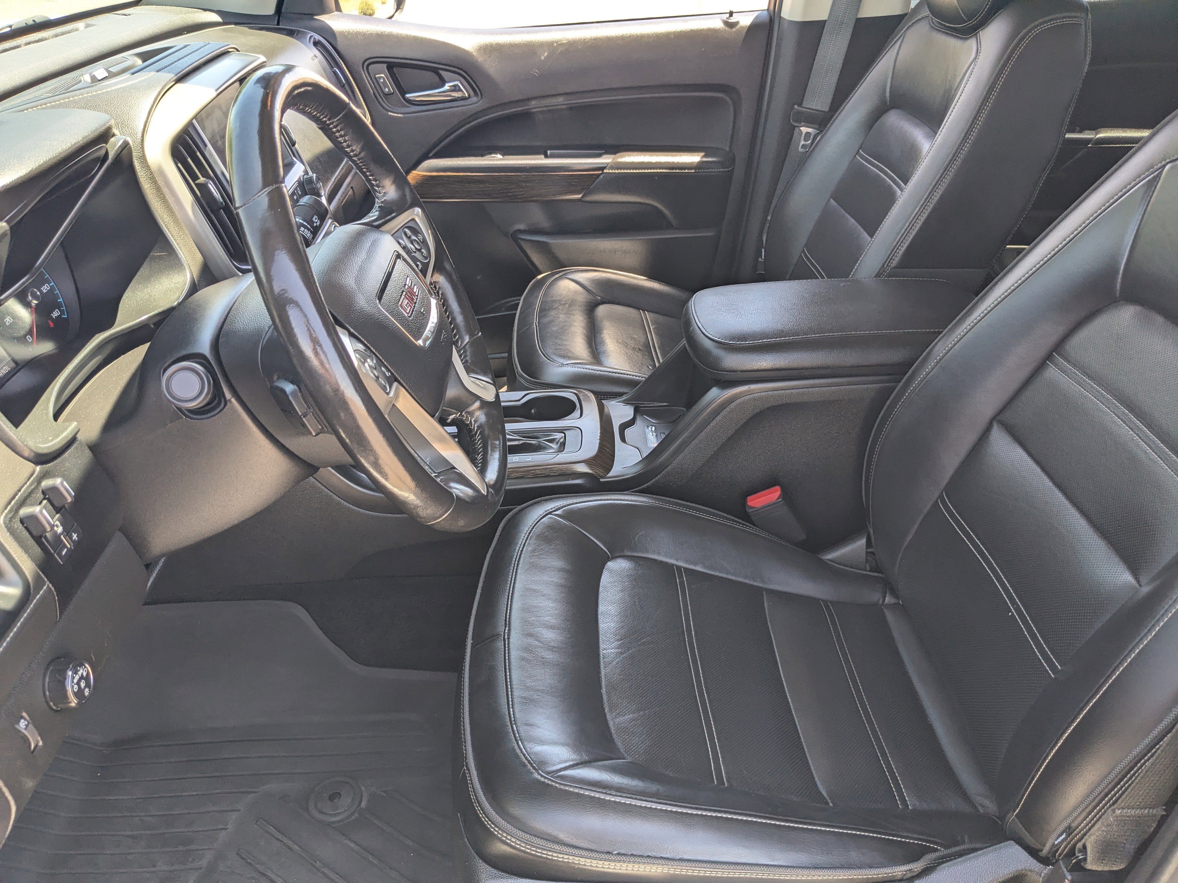 Used 2018 GMC Canyon Denali RWD image 19
