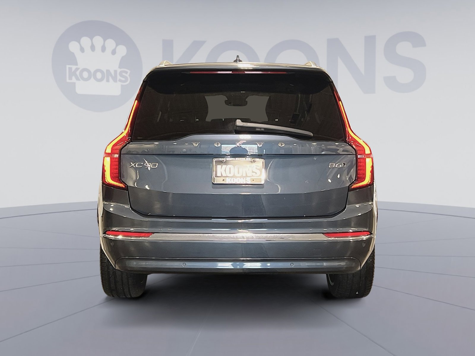 Used 2025 Volvo XC90 B6 Plus image 5