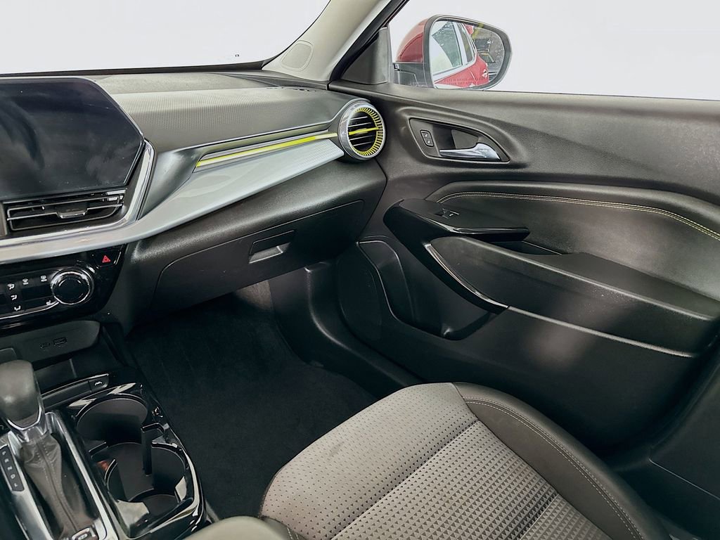 Used 2024 Chevrolet Trax LT w/ Driver Confidence Package image 30