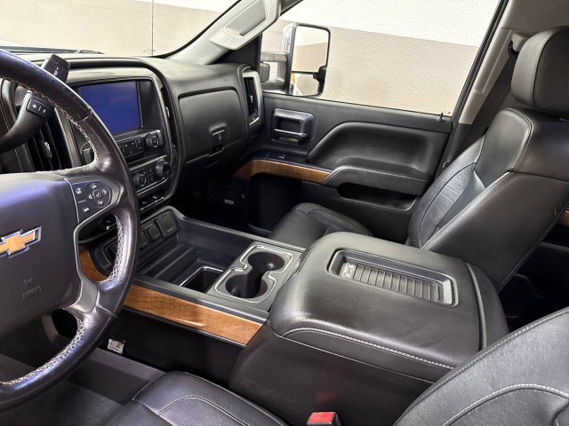 Used 2019 Chevrolet Silverado 3500 LTZ w/ Duramax Plus Package image 20