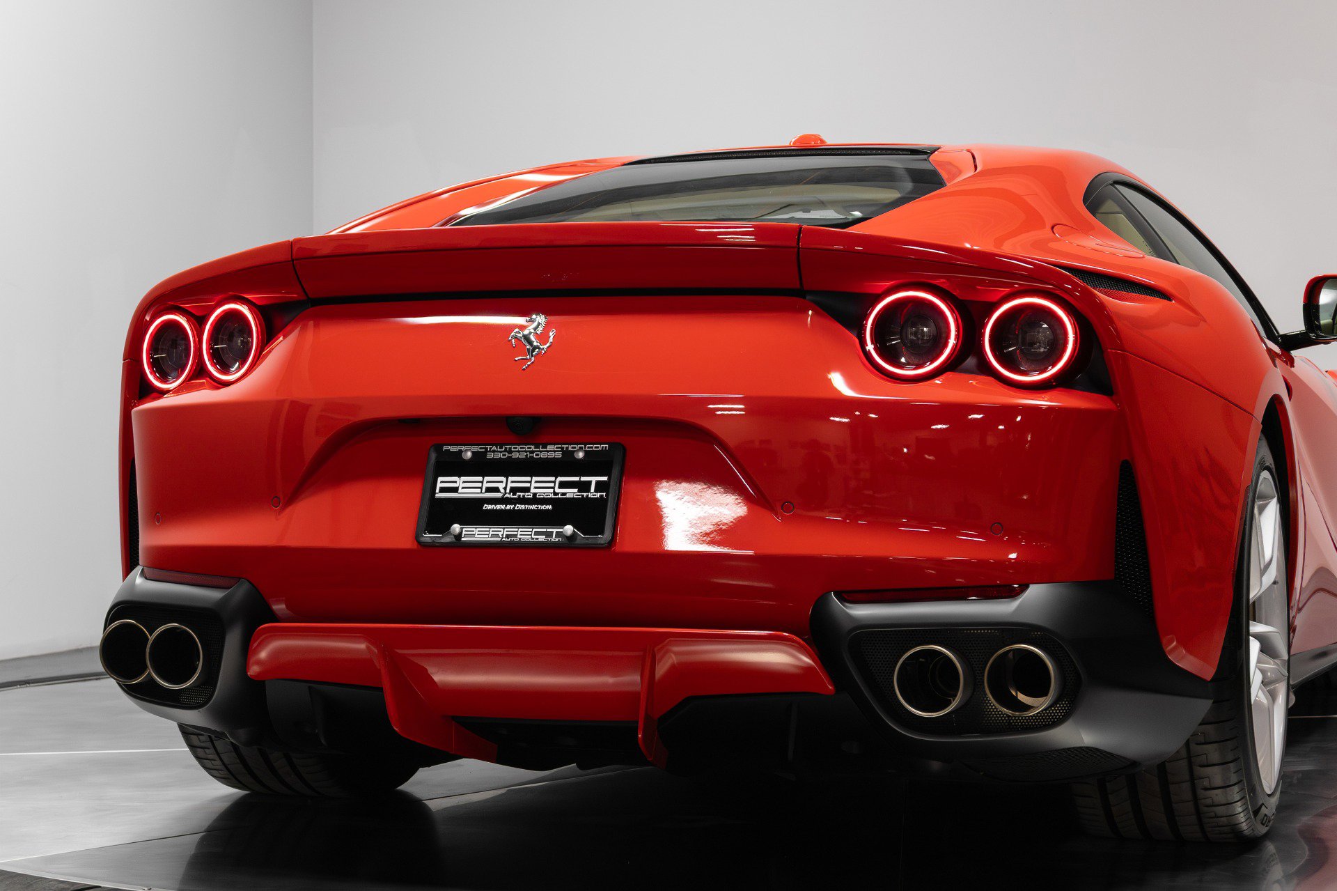 Used 2018 Ferrari 812 Superfast image 99