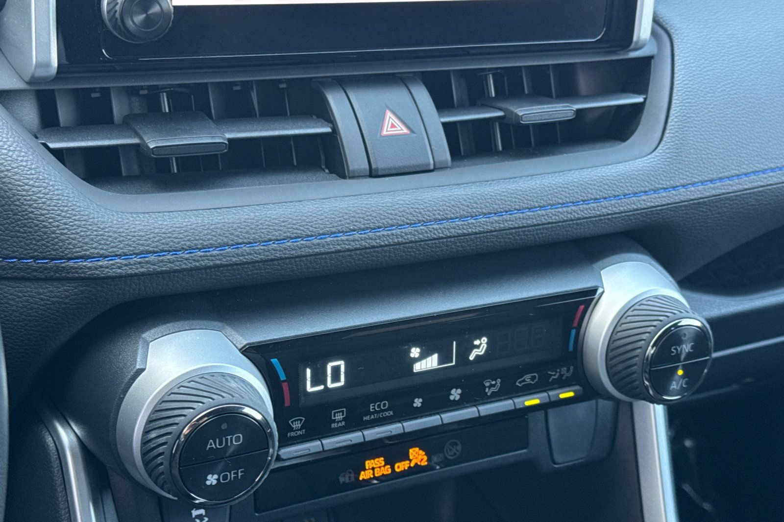 Certified 2025 Toyota RAV4 SE AWD/4WD image 27