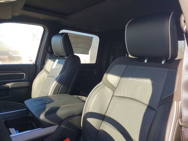 New 2026 RAM 3500 Laramie AWD/4WD image 16