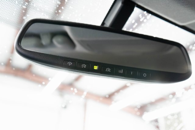 Used 2016 Toyota Prius V Four image 26