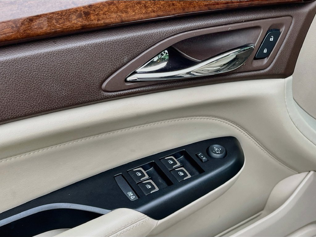 Used 2014 Cadillac SRX Luxury FWD image 12