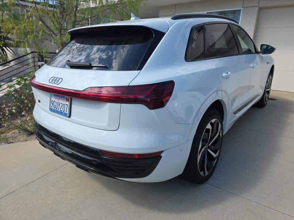 Used 2024 Audi Q8 e-tron Premium Plus w/ Premium Plus Package AWD/4WD image 6
