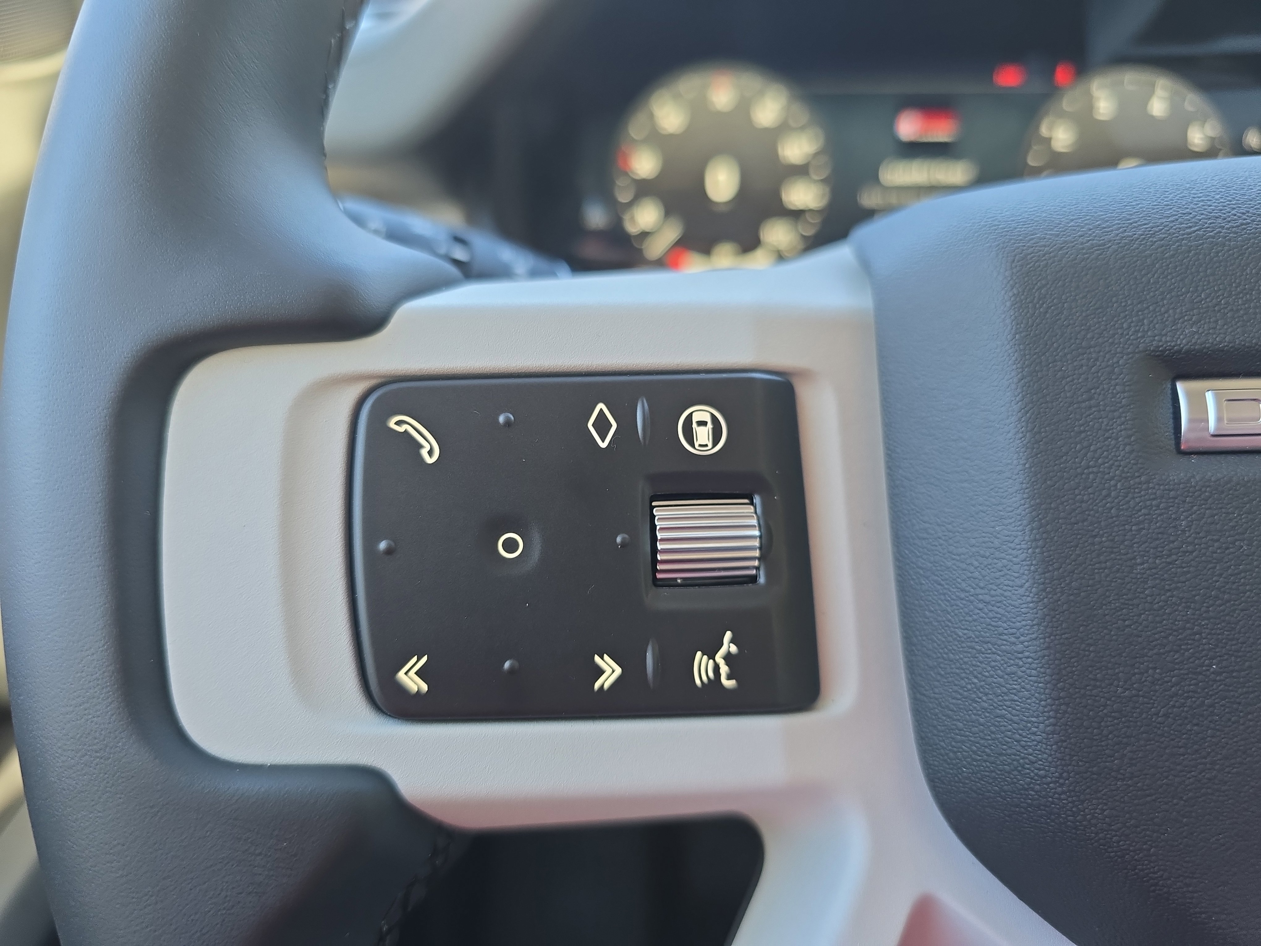 New 2026 Land Rover Defender 110 S image 16