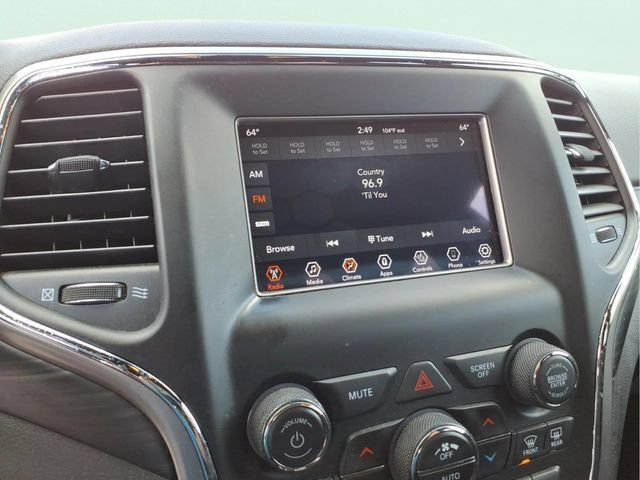 Used 2021 Jeep Grand Cherokee Laredo AWD/4WD image 21