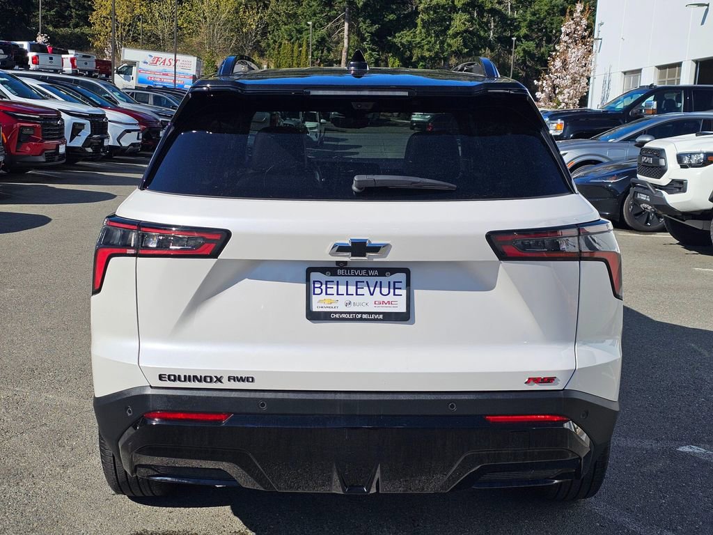 Used 2025 Chevrolet Equinox RS w/ Safety and Technology Package image 4
