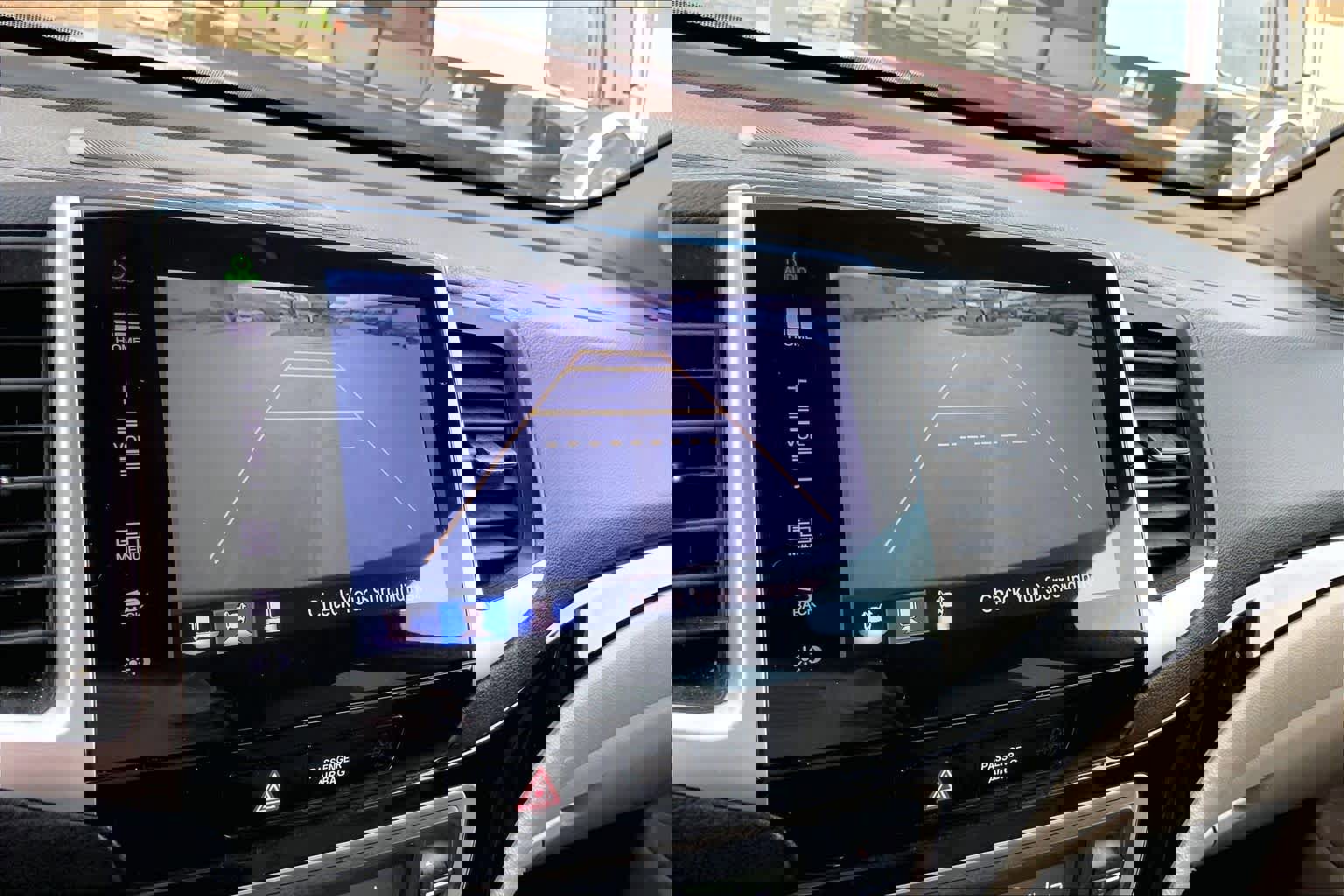 Used 2016 Honda Pilot Touring image 29