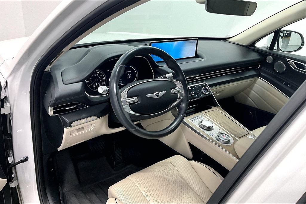 Used 2023 Genesis GV80 3.5T Advanced + w/ Winter Weather Package AWD/4WD image 13