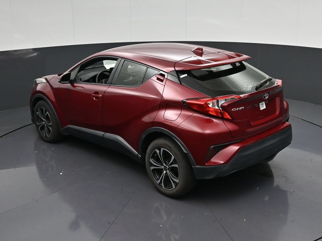 Used 2019 Toyota C-HR LE FWD image 16