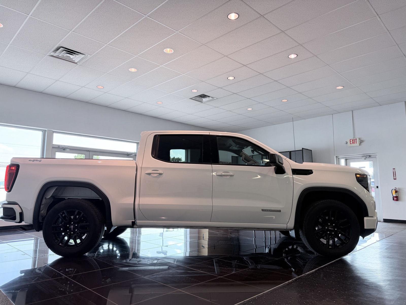Used 2023 GMC Sierra 1500 Elevation AWD/4WD image 20