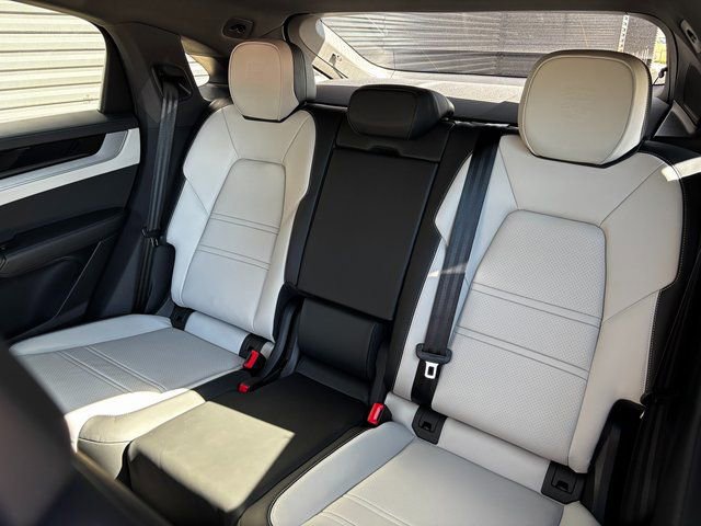 New 2026 Porsche Cayenne Coupe image 26