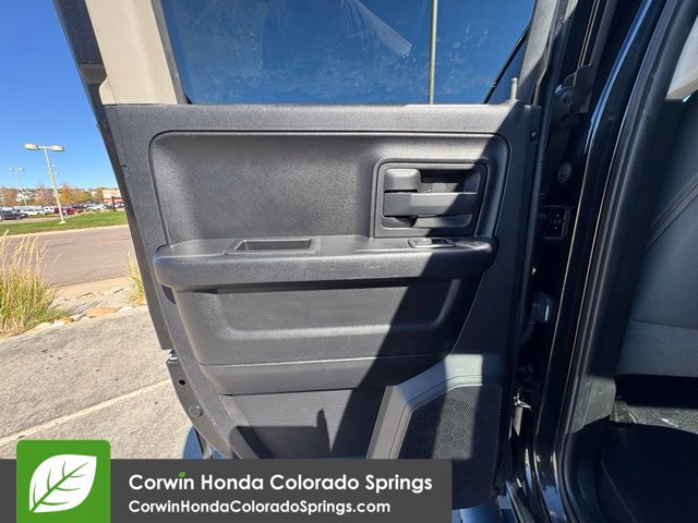 Used 2016 RAM 1500 Express RWD image 26