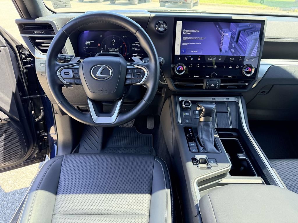 Used 2024 Lexus GX 550 w/ Accessory Package (Z1) AWD/4WD image 2