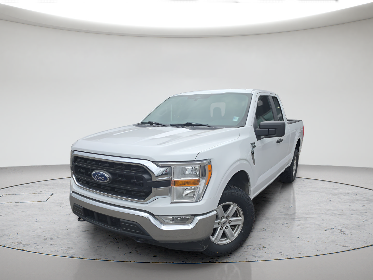 Used 2022 Ford F150 XLT w/ Trailer Tow Package AWD/4WD image 1