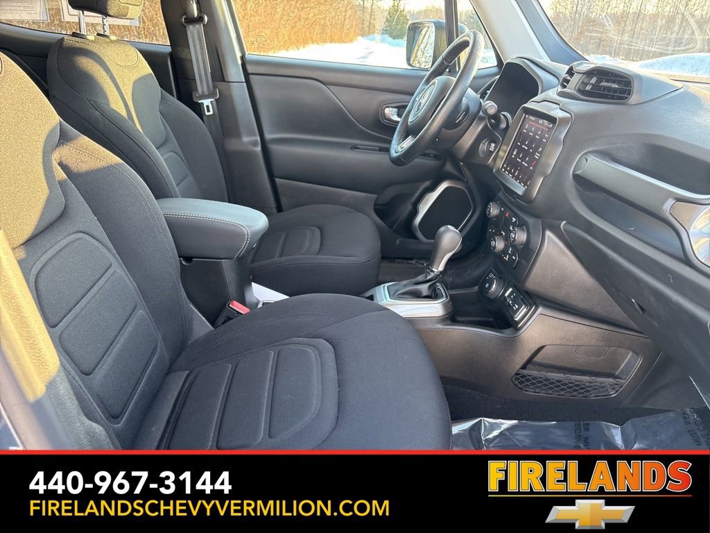 Used 2022 Jeep Renegade Latitude w/ Convenience Group image 24