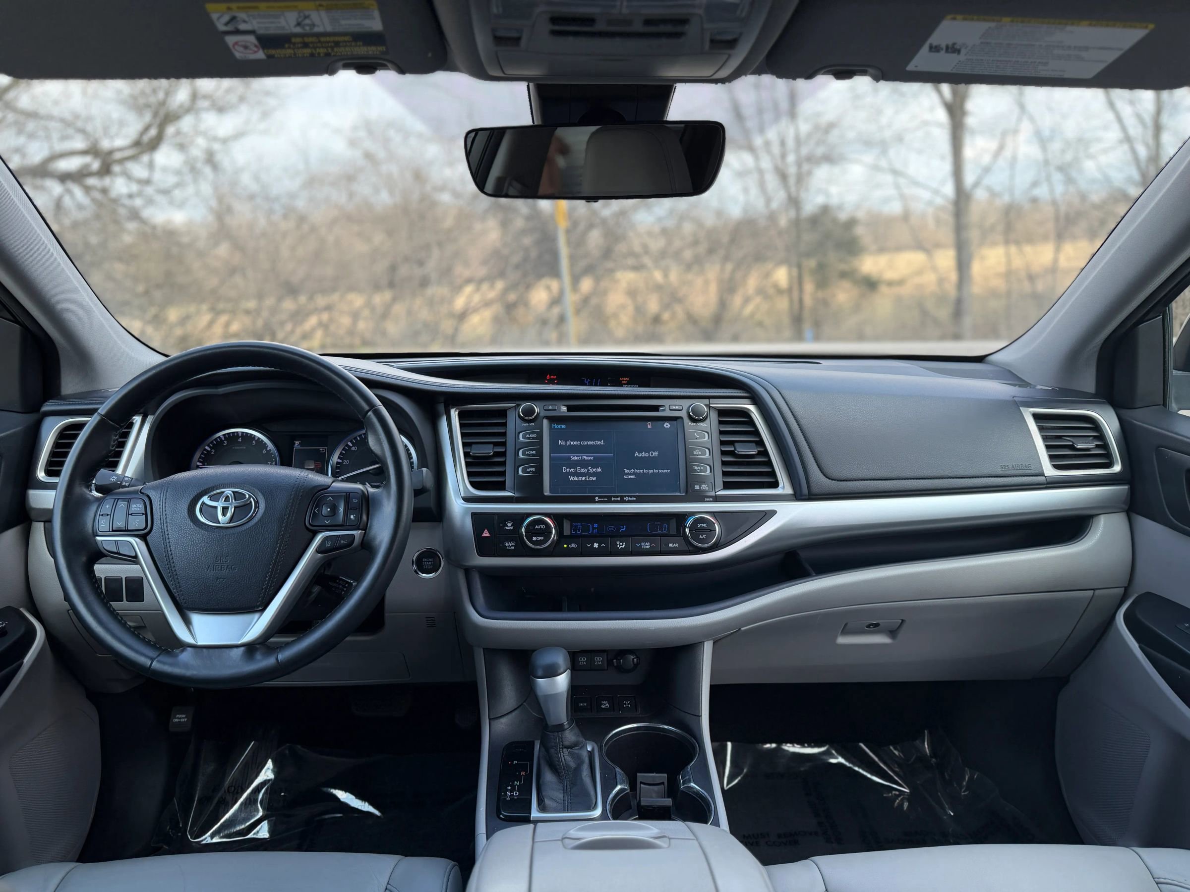 Used 2017 Toyota Highlander XLE image 23