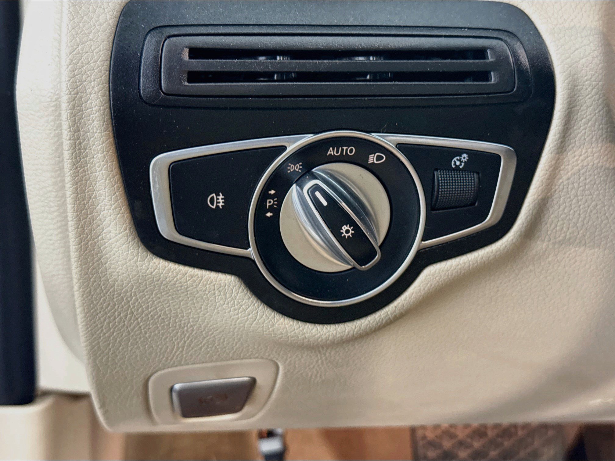 Used 2018 Mercedes-Benz C 300 Cabriolet image 38