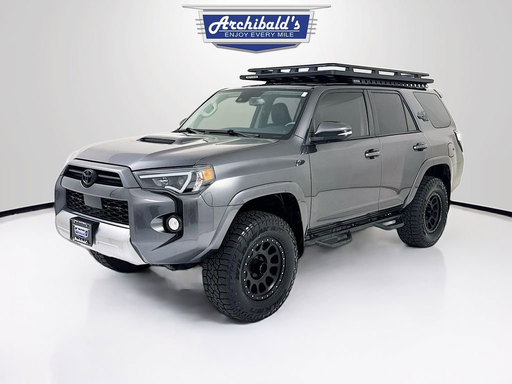 Used 2020 Toyota 4Runner TRD Off-Road Premium AWD/4WD image 3