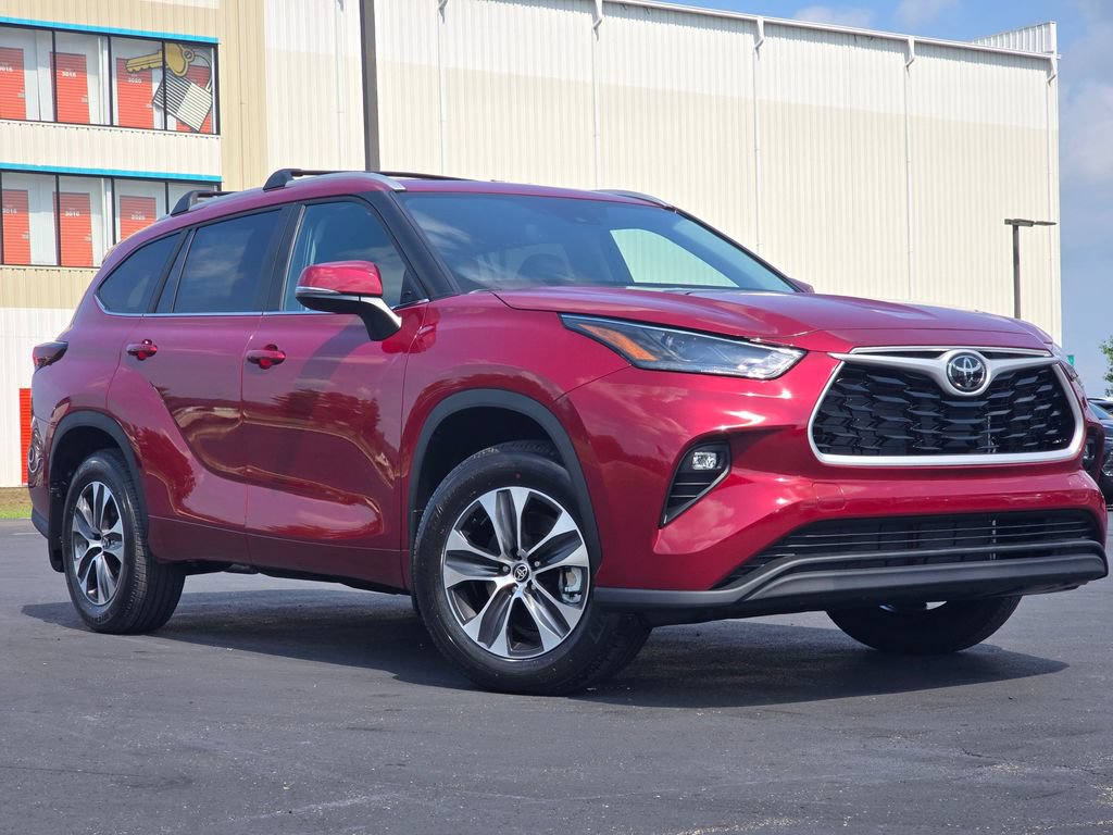 New 2026 Toyota Highlander XLE AWD/4WD 360° Tour