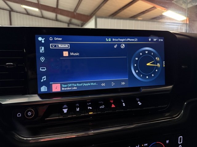 Used 2024 Chevrolet Silverado 2500 LTZ w/ LTZ Convenience Package image 19