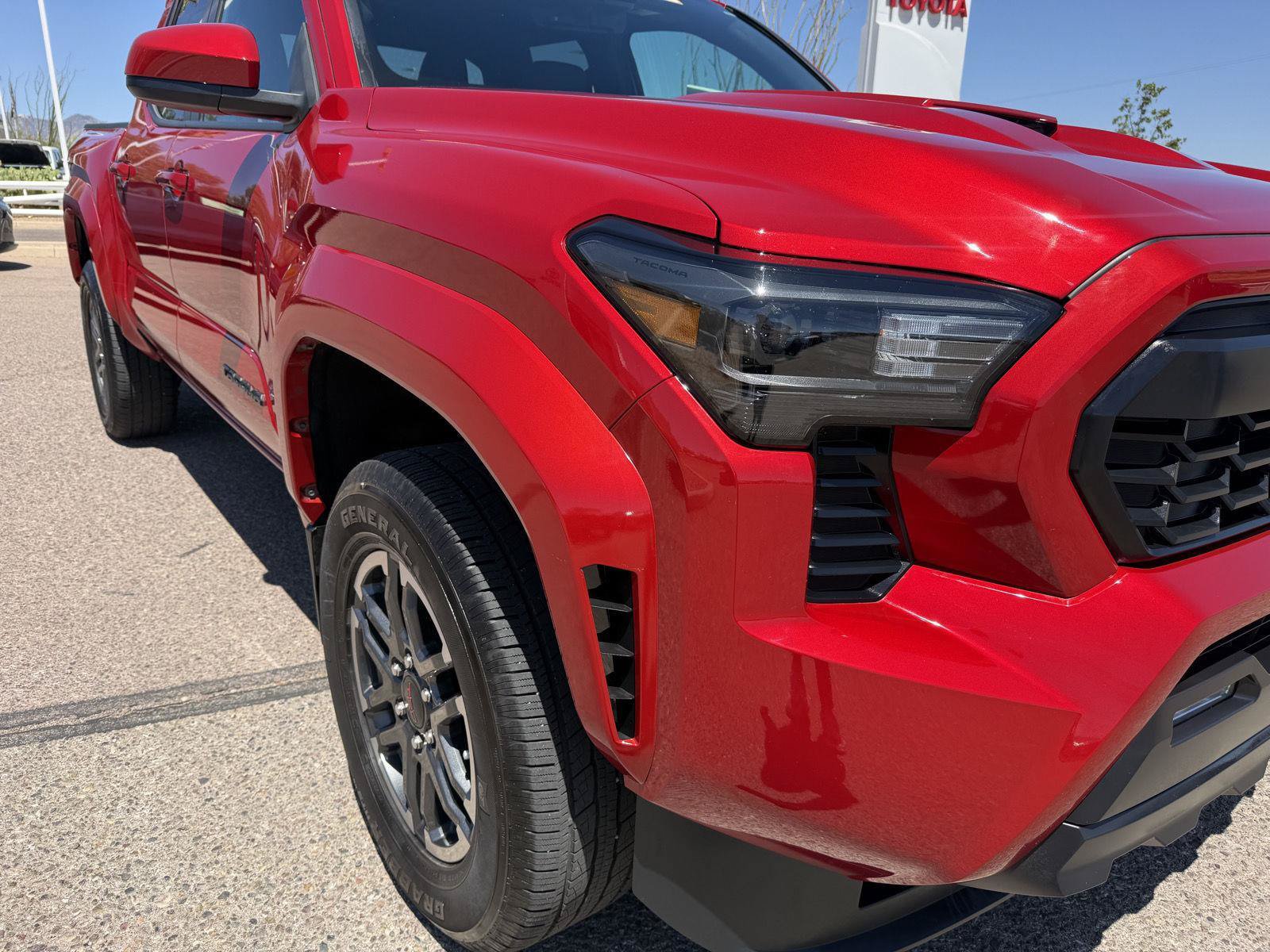 Used 2024 Toyota Tacoma TRD Sport RWD image 16