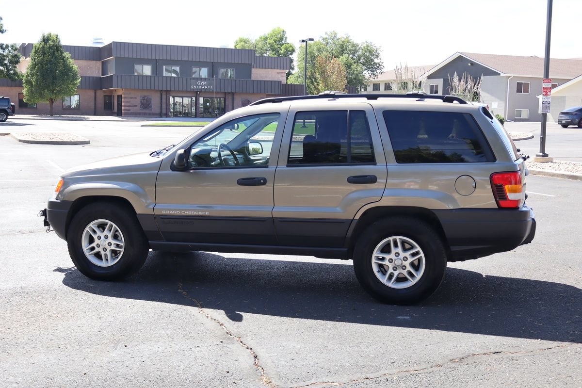 Used 2004 Jeep Grand Cherokee Laredo w/ Convenience Group AWD/4WD image 8
