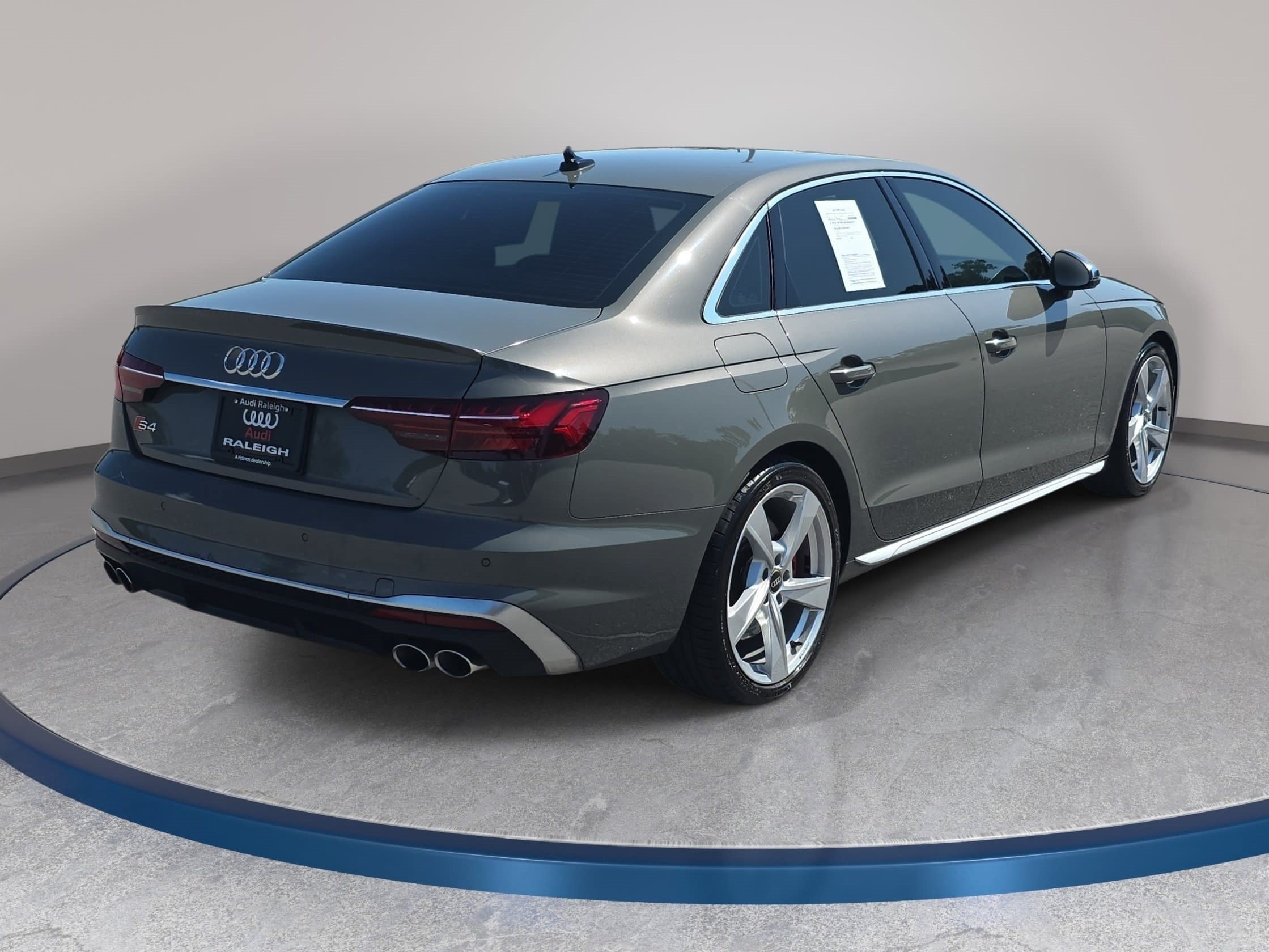 Used 2023 Audi S4 Premium Plus w/ Premium Plus Package AWD/4WD image 5
