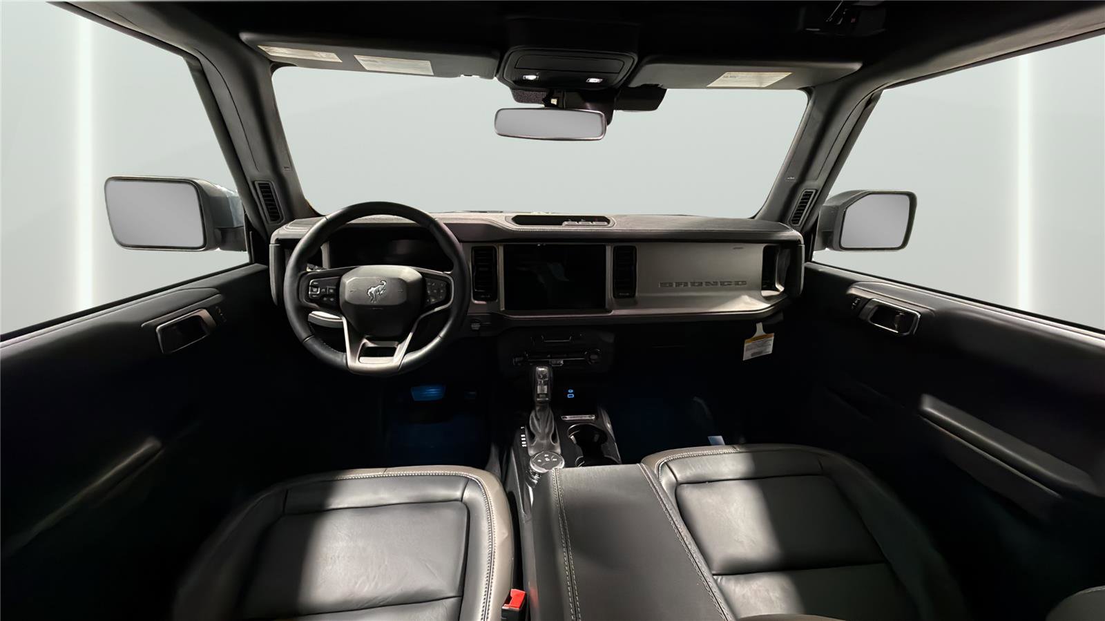 Used 2025 Ford Bronco Outer Banks AWD/4WD image 11