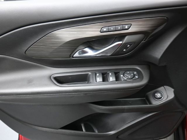 Used 2023 GMC Terrain SLT w/ Tech Package image 13