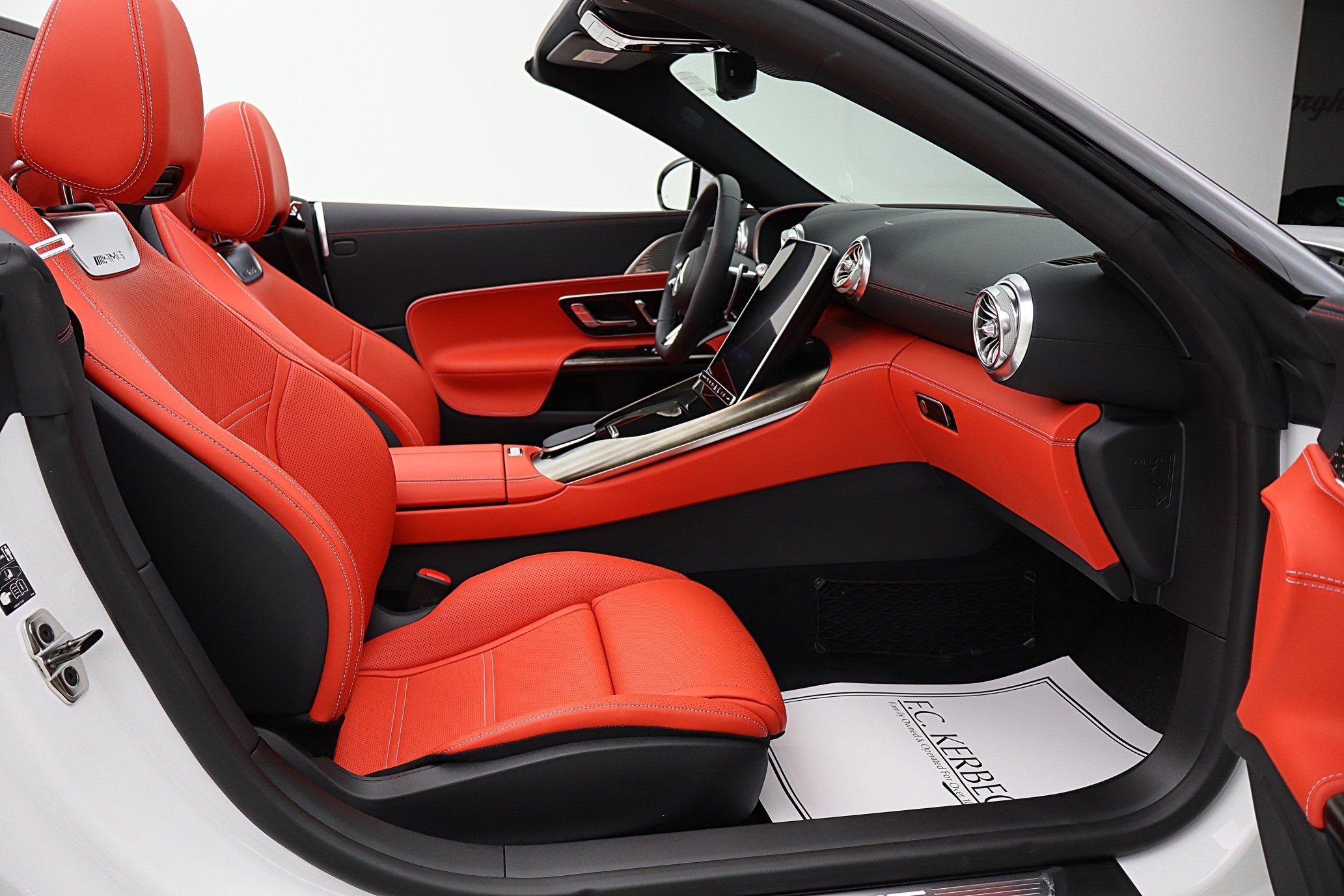 Used 2023 Mercedes-Benz SL 43 AMG image 30