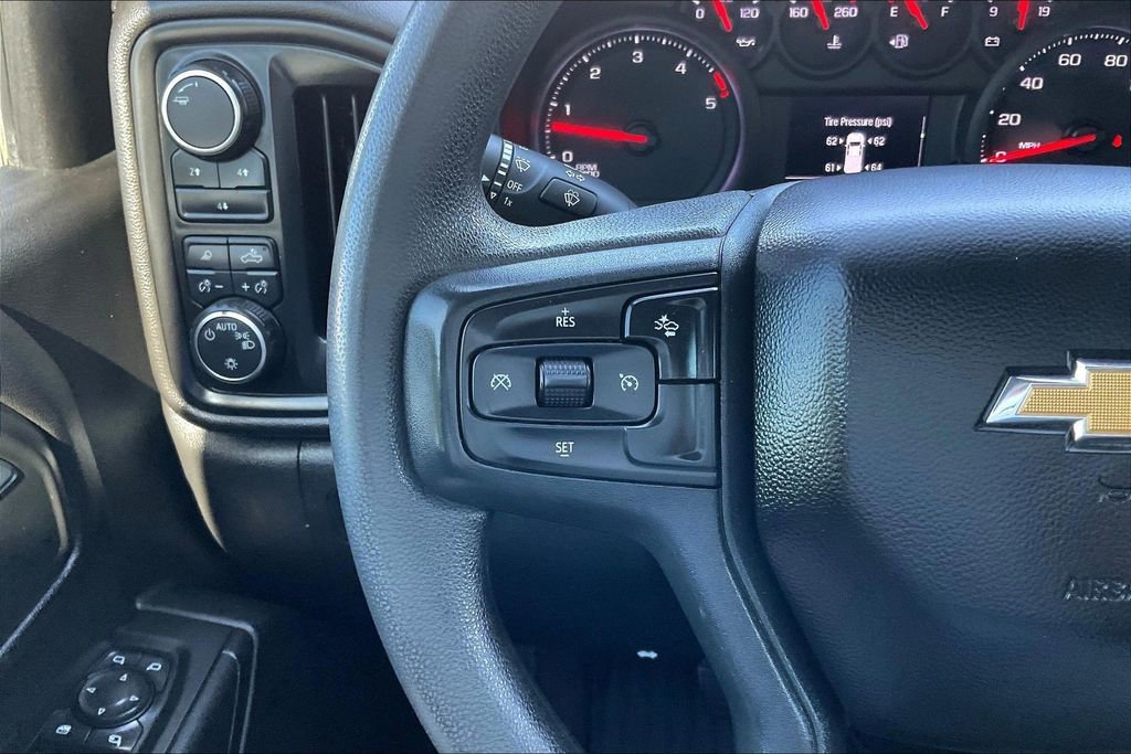 Used 2025 Chevrolet Silverado 2500 Custom w/ Custom Value Package image 12