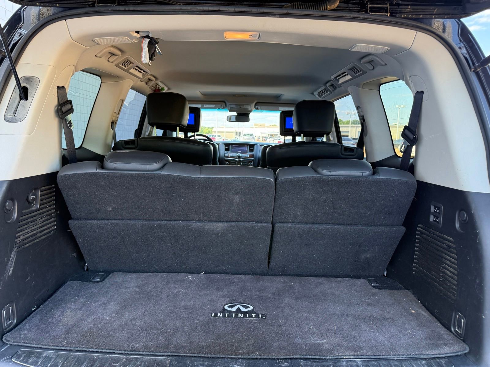 Used 2016 INFINITI QX80 2WD w/ Deluxe Technology Package image 15