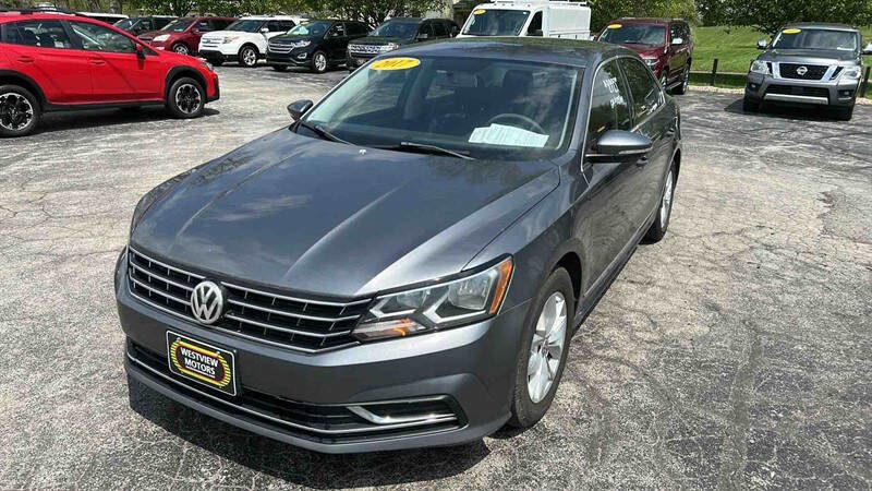 Used 2017 Volkswagen Passat 1.8T S image 4