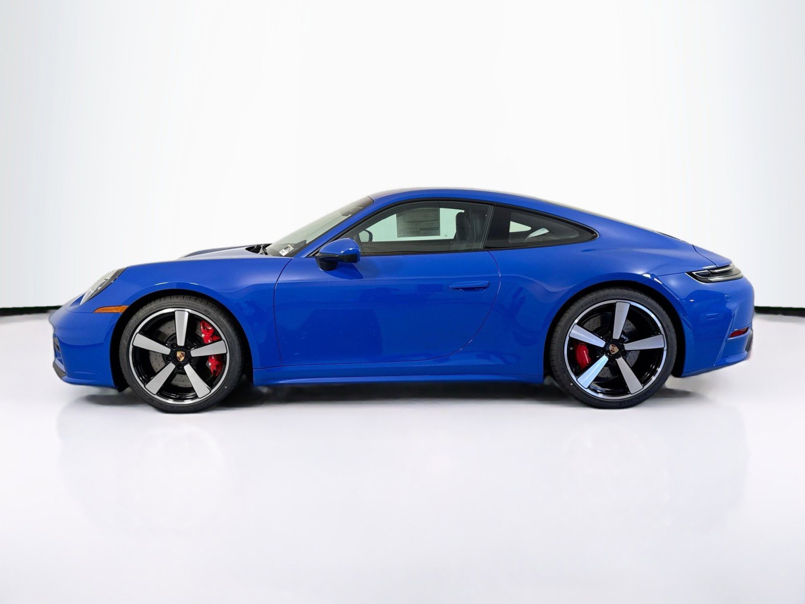 New 2025 Porsche 911 Carrera S image 2