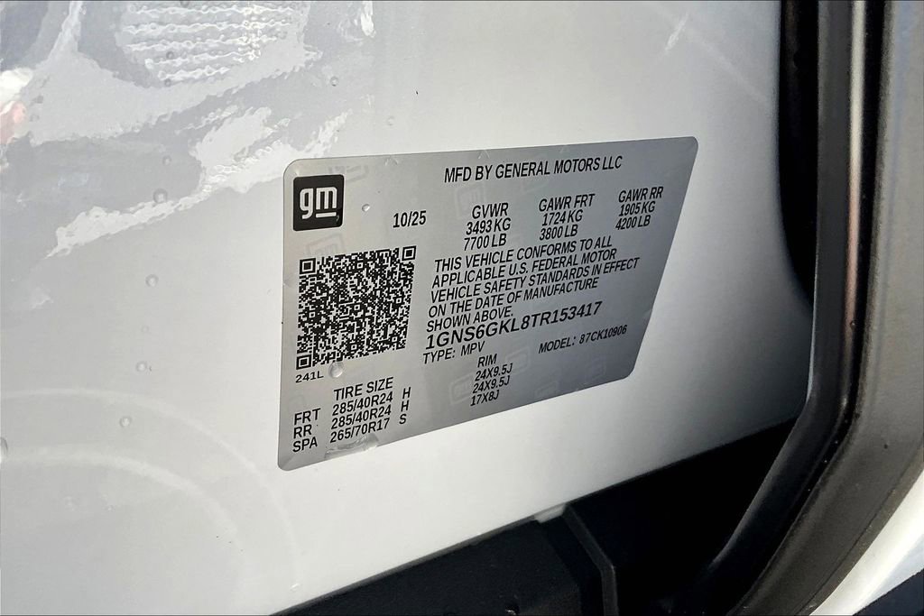 New 2026 Chevrolet Suburban High Country image 13