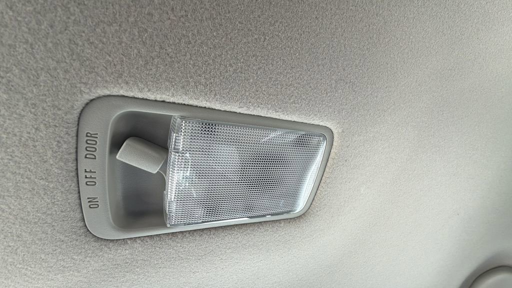 Used 2025 Nissan Leaf SV Plus image 27