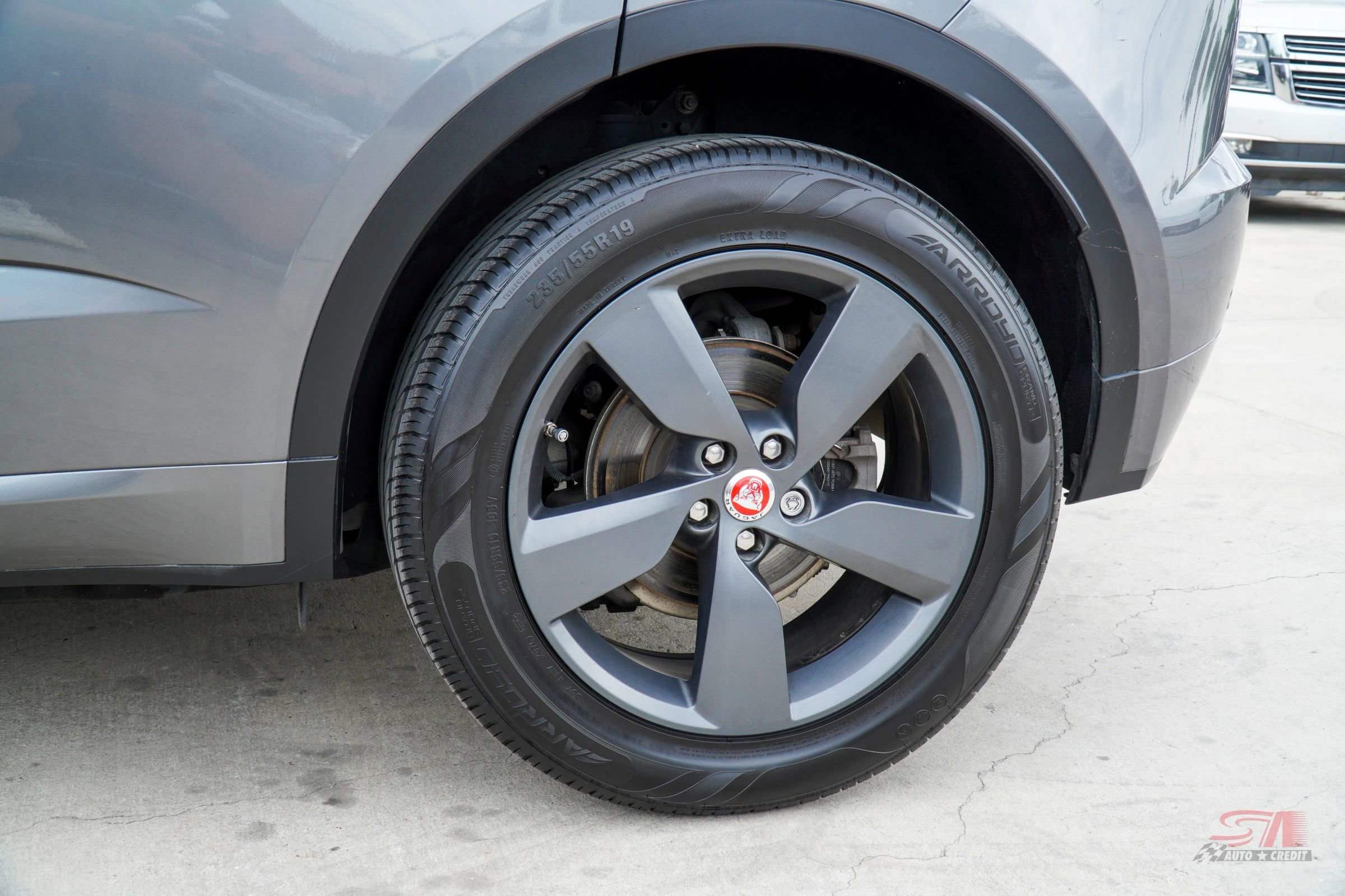 Used 2020 Jaguar E-PACE Checkered Flag image 10