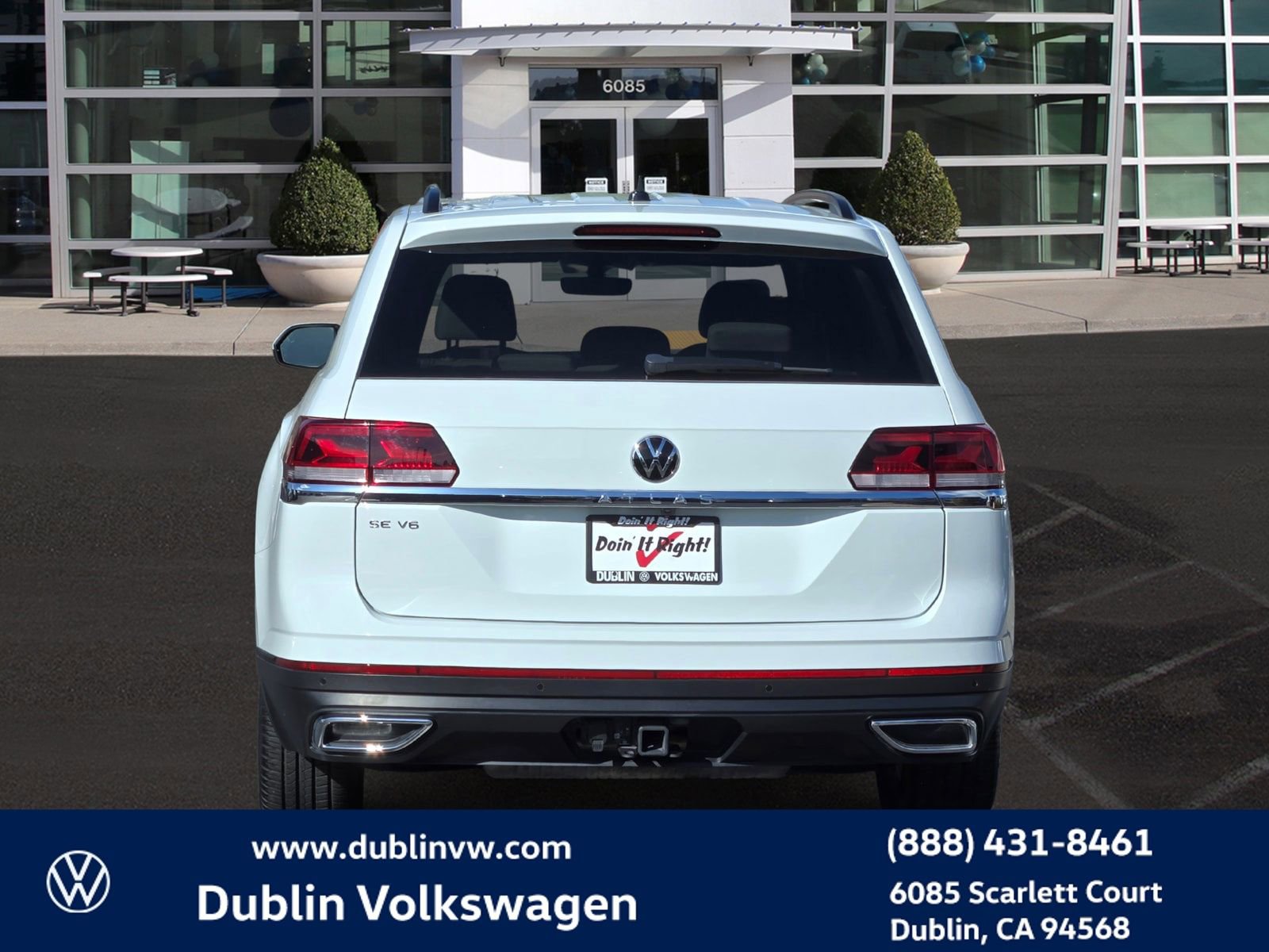 Used 2023 Volkswagen Atlas SE w/ Panoramic Sunroof Package FWD image 5