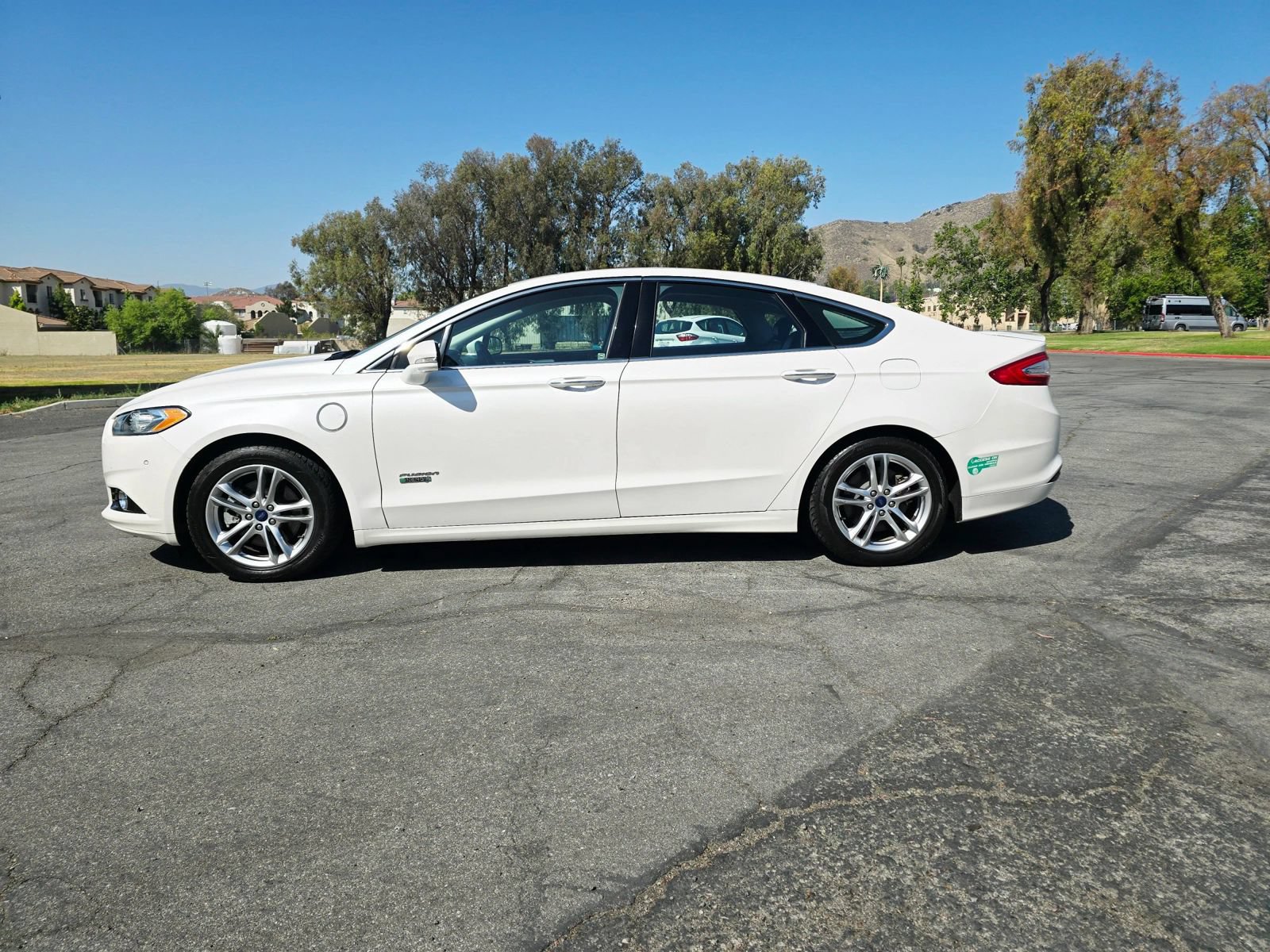 Used 2016 Ford Fusion Energi Titanium w/ Driver Assist Package FWD image 6